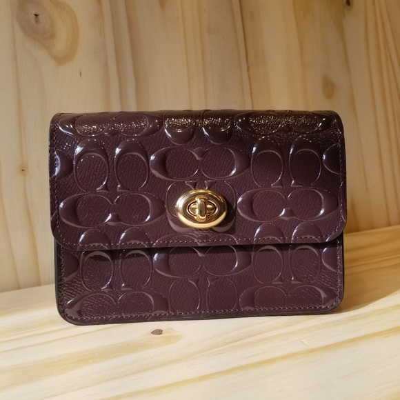 Coach Bowery crossbody in signature leather - Picture 2 of 9